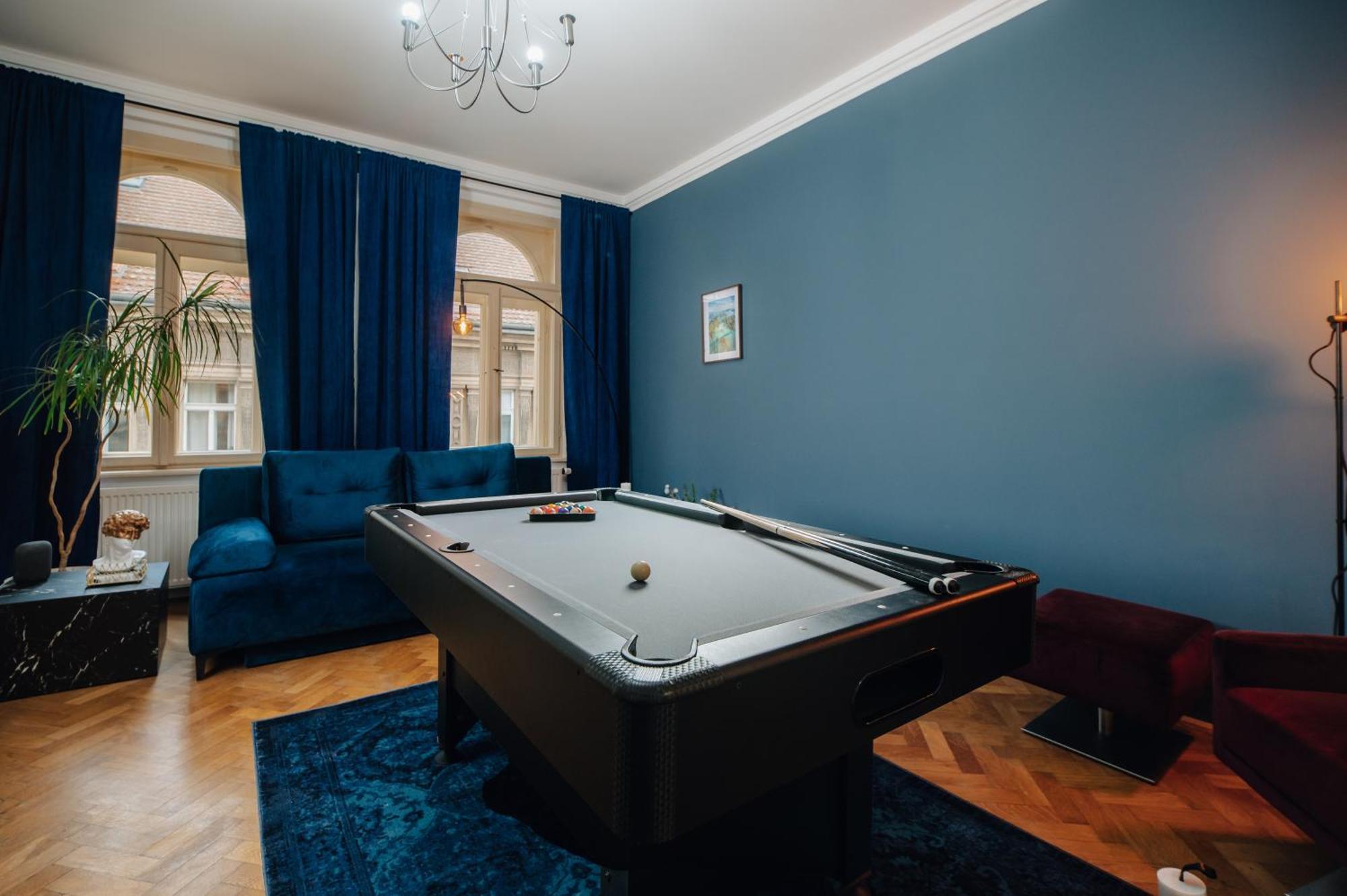 Appartamento Proxima Downtown - Pool Table And Cinema Projector Praga